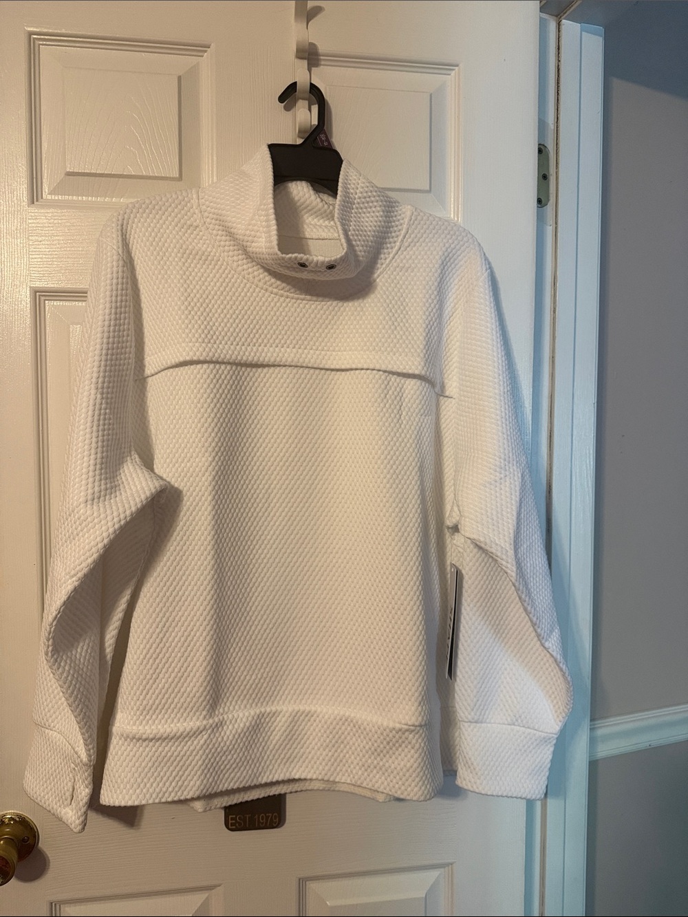Shape Active Wear Waffle-Knit Funnel Neck overcast sweatshirt; size: 3X